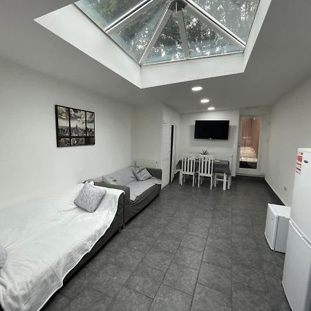 Studio Close To Selly Oak Train Station Бірмінгем Екстер'єр фото